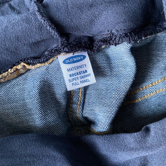 Old Navy Rockstar maternity jeans - Picture 3 of 3